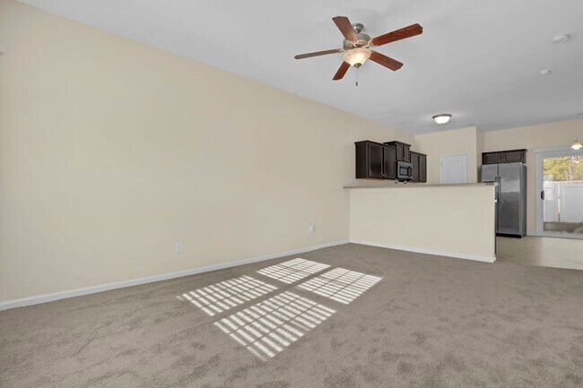 Photo - 505 Oyster Rock Ln