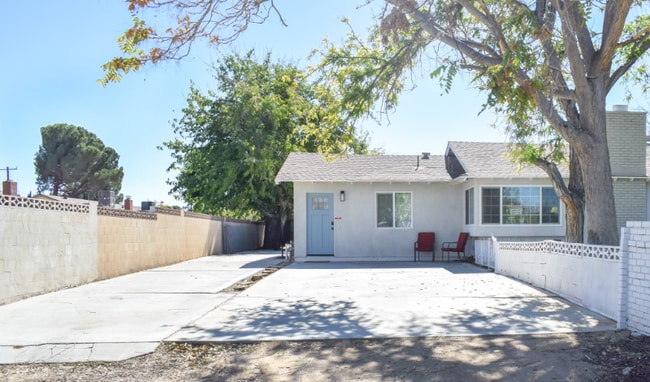 Photo - 4718 W Ave L 6