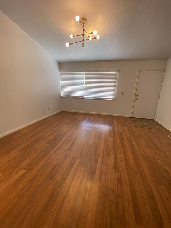 Photo - Updated Grantwood Townhouse!