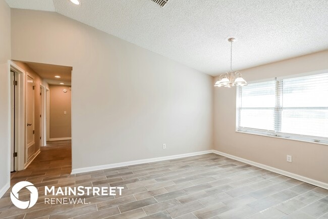 Photo - 1693 Susan Dr