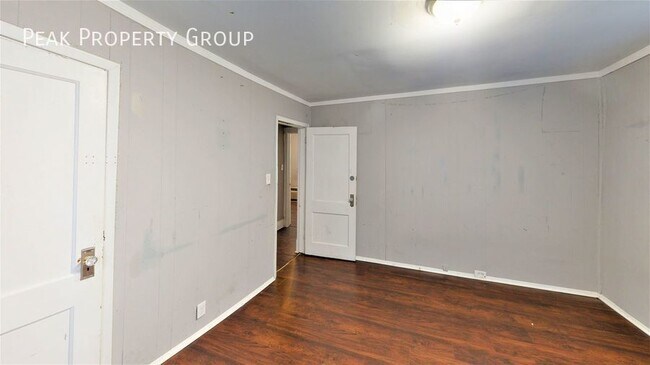 Photo - 2317 Stratford Ave