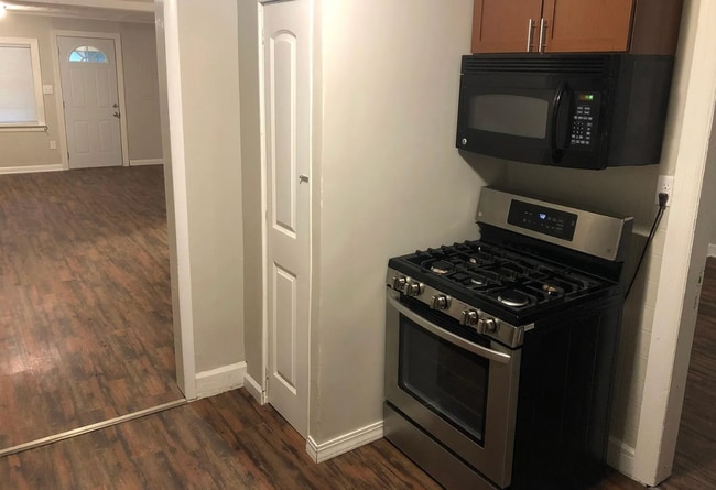 Photo - 3 Bedroom | 1 Bathroom Home | PET FRIENDLY