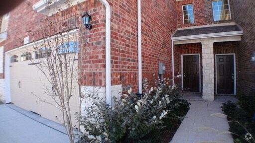 Building Photo - NICE 2 BEDROOM TOWNHOME LOCATED IN PLANO, TX!