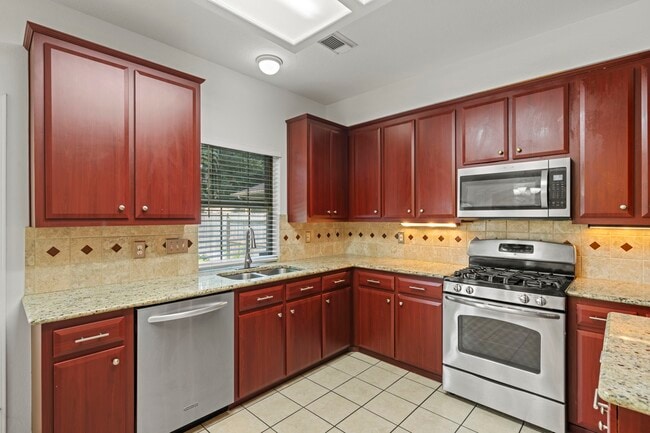 Photo - 17107 Cradle Cove Ct