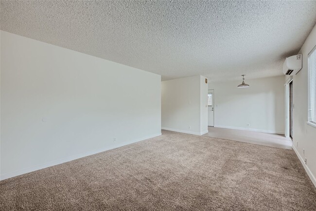 Photo - 12737 Greenwood Ave N Unidad A