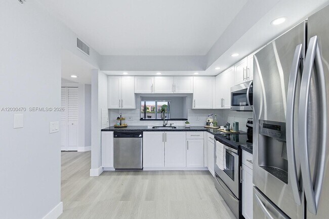 Photo - 550 SW 138th Ave Unit 206K