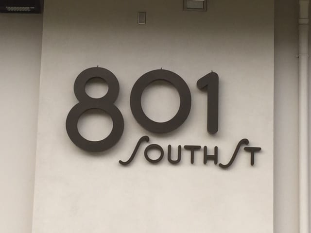 Building Photo - 1 Bedroom, 1 Bathroom, 1 Parking (801 Sout... Unit 1011