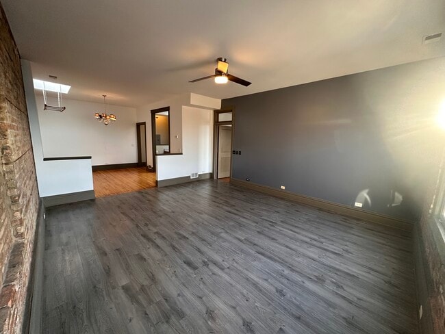 Photo - 77 S Lasalle St Unit 203