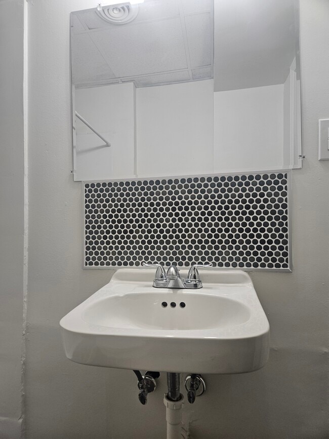 Photo - 738 Prospect Ave Unit Lower