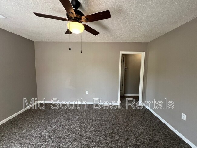 Photo - 5272 Breckenwood Dr