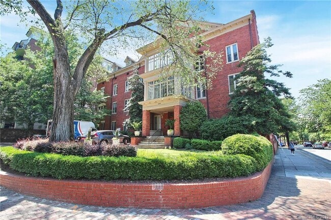 Main Building - 229 N Poplar St Unit 29