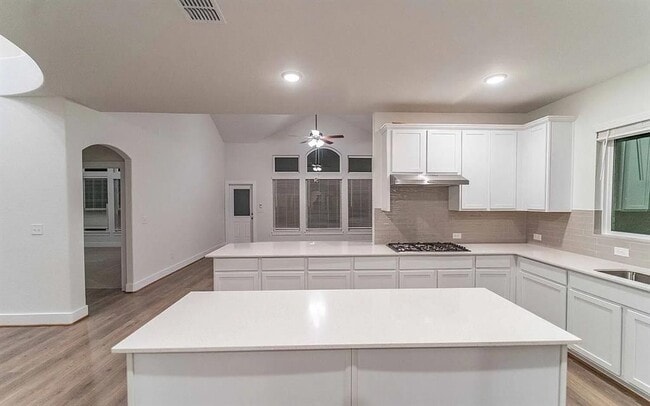 Photo - 213 Alicante Ln