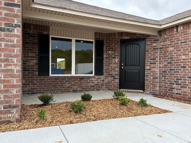 Photo - Contact Peggy 501 676 1758