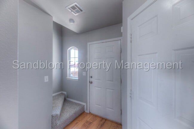 Photo - For Lease | Jenks | Available Now!