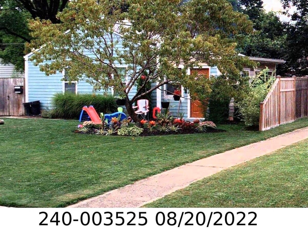 Photo - 360 Weymouth Ln House