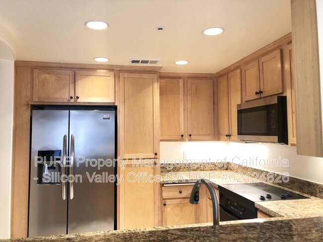 Photo - 1310 Saddle Rack St