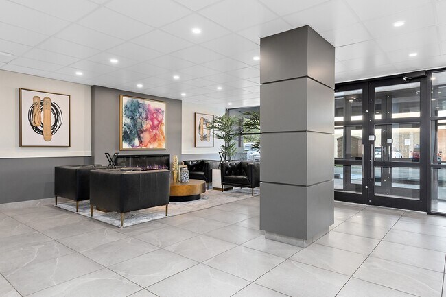 Photo - Kingsway Tower