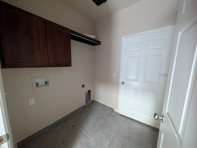 Photo - 5803 London Dr