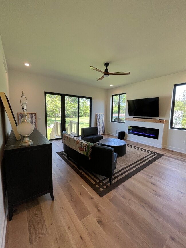 Photo - 1858 Upland Dr