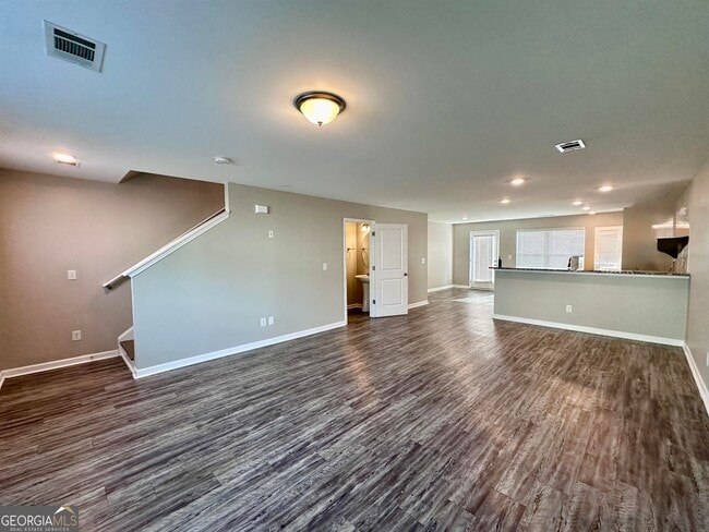 Photo - 306 Ashigan St