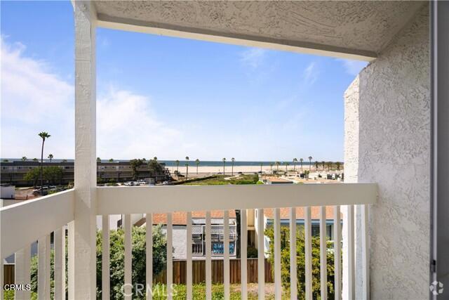 Building Photo - 271 S Ventura Rd Unit 297 Rental