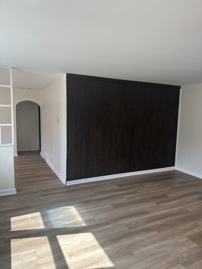 Photo - 2805 Bedell Rd