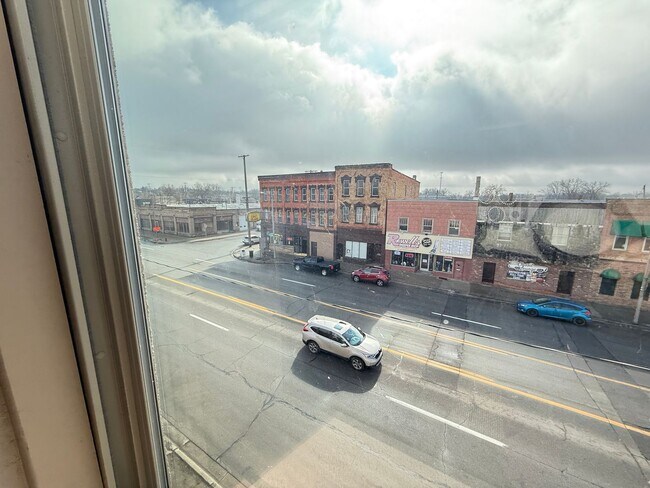 634 E Michigan Ave Unit #C