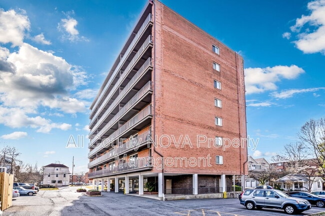 Photo - 4343 Cherry Hill Rd Unidad #701