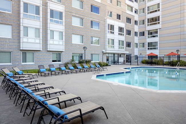 Peninsula Apartments