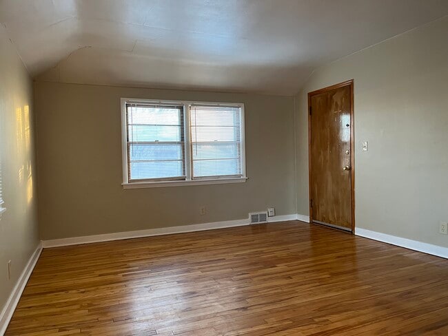 Building Photo - 338 E Oklahoma Ave Unit 4