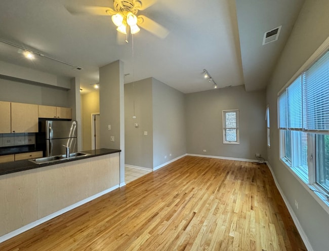 Photo - 4955 N Damen Ave Unit 1R