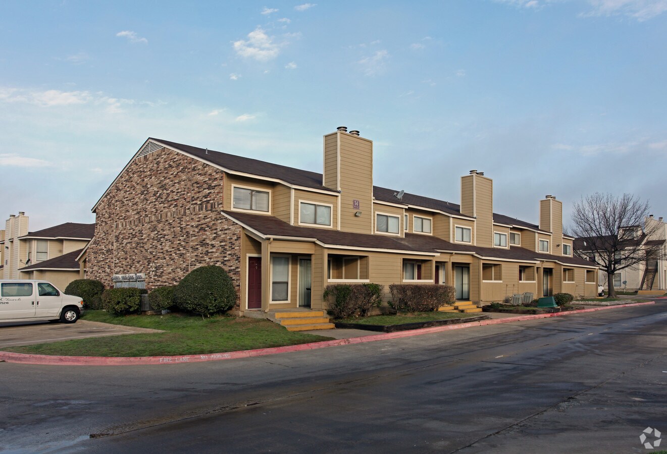 Glenshire Villas Apartments - Glenshire Villas Apartments