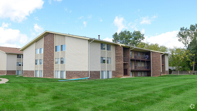 Building Photo - The Forum Apartments