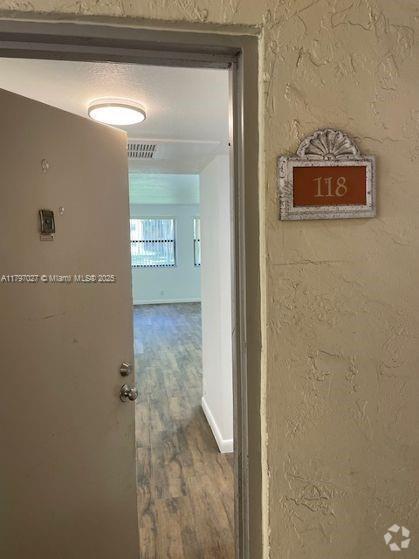 Building Photo - 8180 Geneva Ct Unit 118 Rental