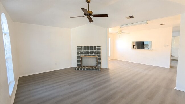 Photo - 9519 Wellsworth Dr