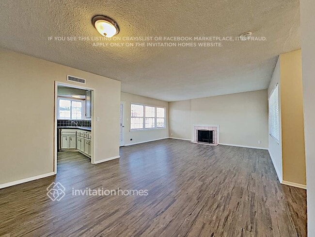 Photo - 2403 W 129th St