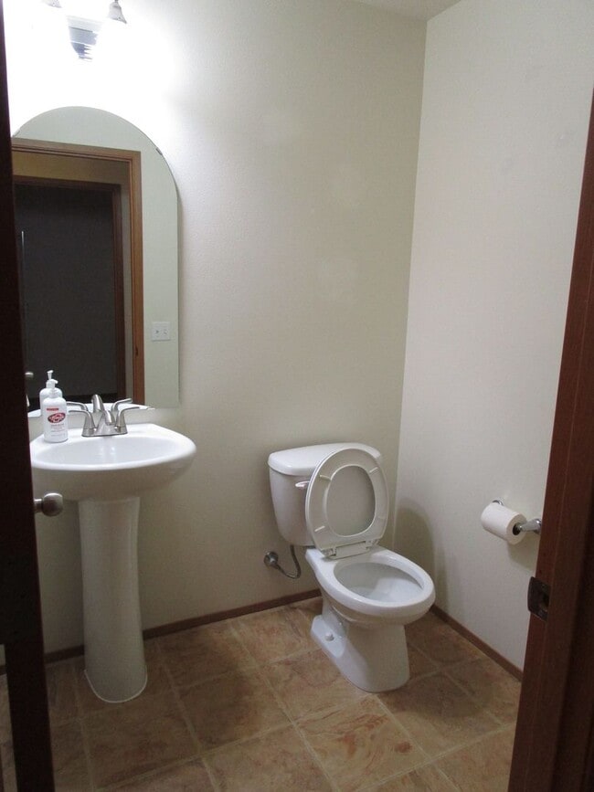 Photo - 5157 Monarch Blvd