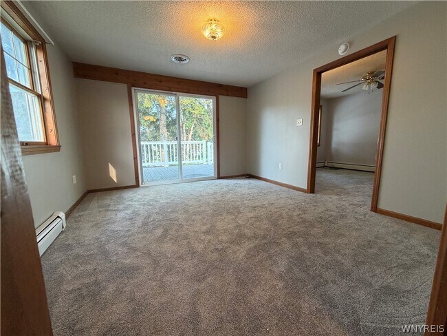 Photo - 825 Payne Ave