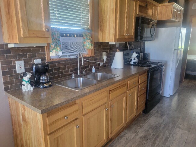 Photo - 300 Brushy Creek Ranch Rd