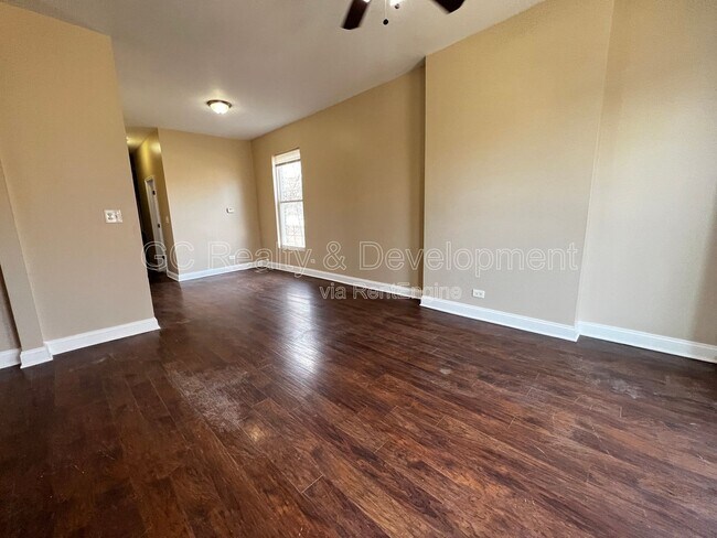 Photo - 7642 S Normal Ave Unidad 1