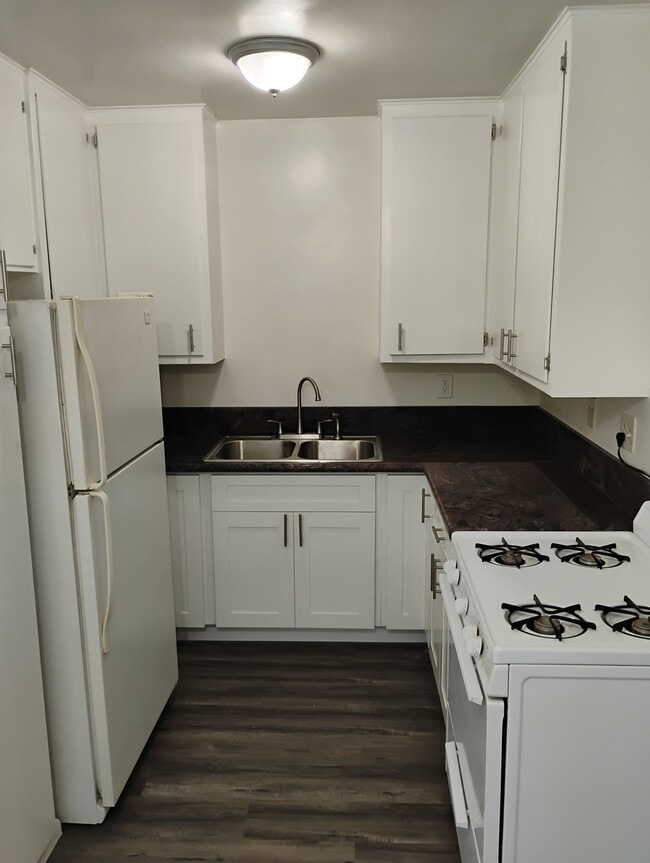 Photo - 5311 Lexington Ave Unidad 8