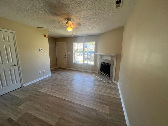 Photo - Beautiful 2 bedroom 2.5 bath town house located off Piney Green Road