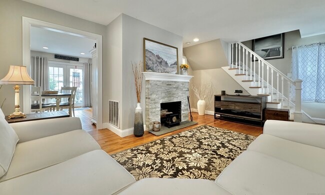 Photo - 35 Coolridge Rd