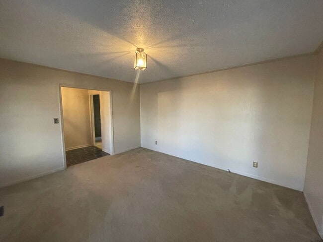 Photo - 3 bedroom 2 bathroom house available now! Bonus Room!