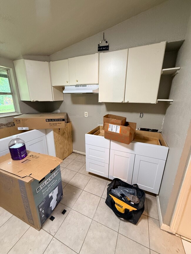 Photo - 3002 Lark St