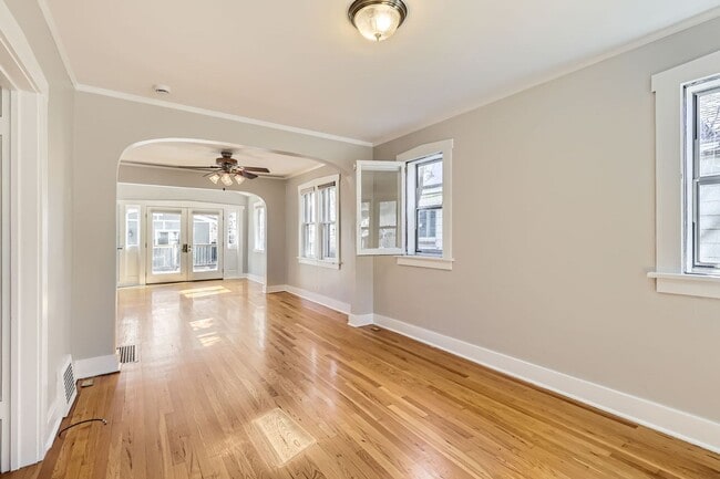 Photo - Charming 3 Bedroom 2 Bathroom bungalow located in the University neighborhood!