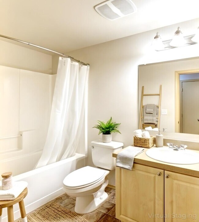 Photo - 2107 Willows Rd