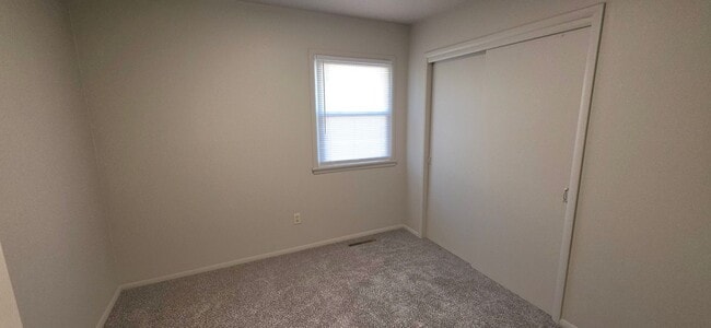 Photo - 2545 S Ingram Mill Rd Unidad A