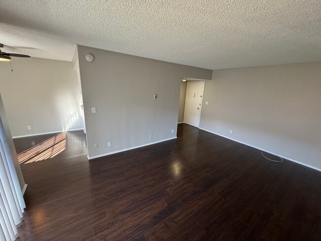 Photo - 5118 De Longpre