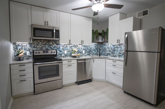 Photo - 114 Scofield Ave